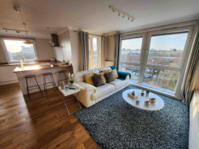 Central 2-bedroom flat - Executive living
